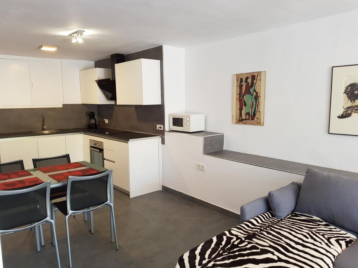 Lovely Bungalow For Four Close To Beach And City In Torrevieja Kültér fotó